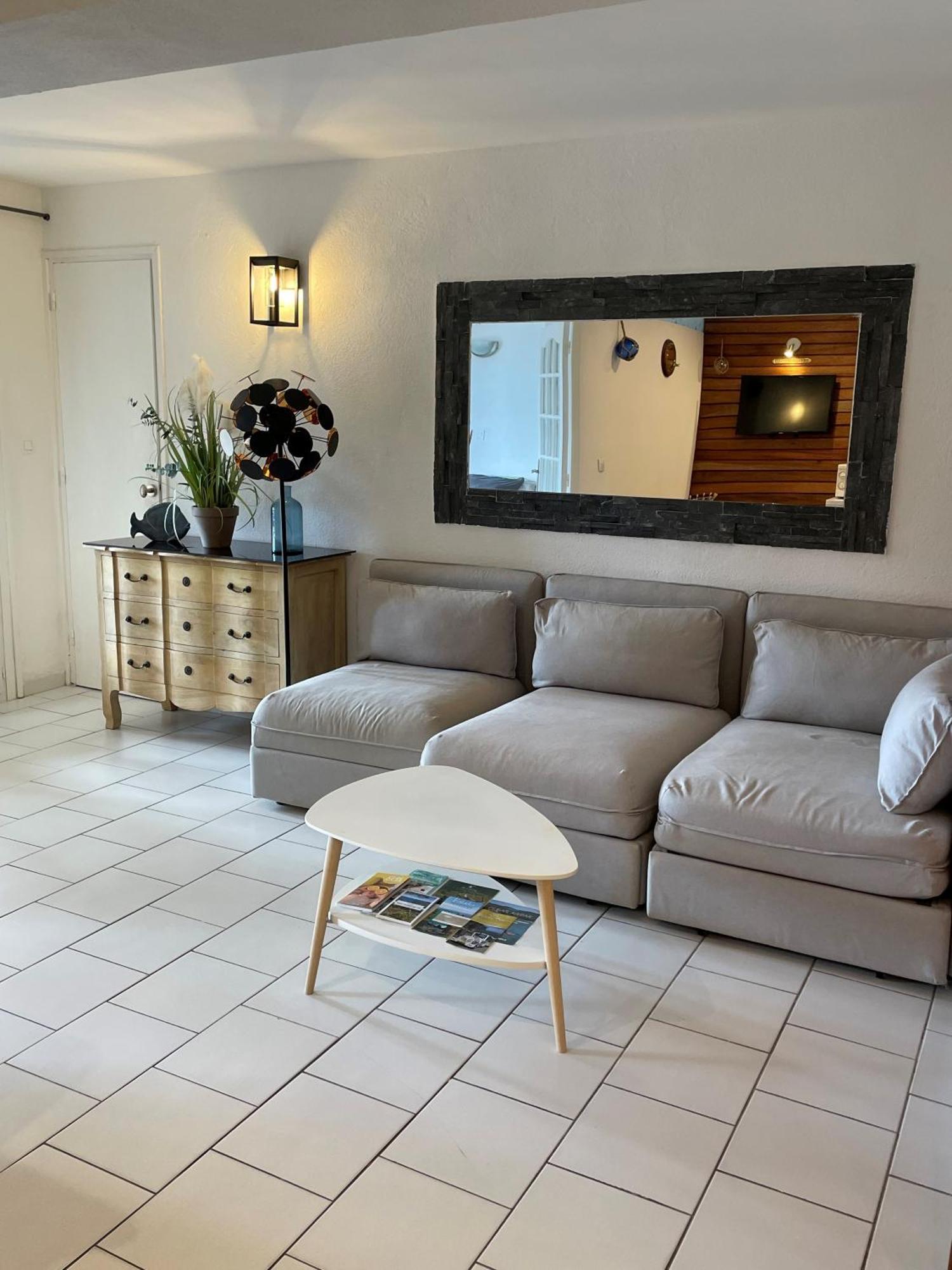 Residence Le Golfe Bleu Le Le Rayol-Canadel-sur-Mer Eksteriør billede