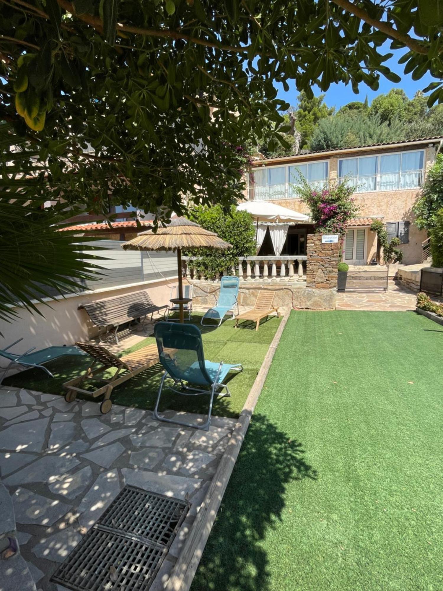 Residence Le Golfe Bleu Le Le Rayol-Canadel-sur-Mer Eksteriør billede